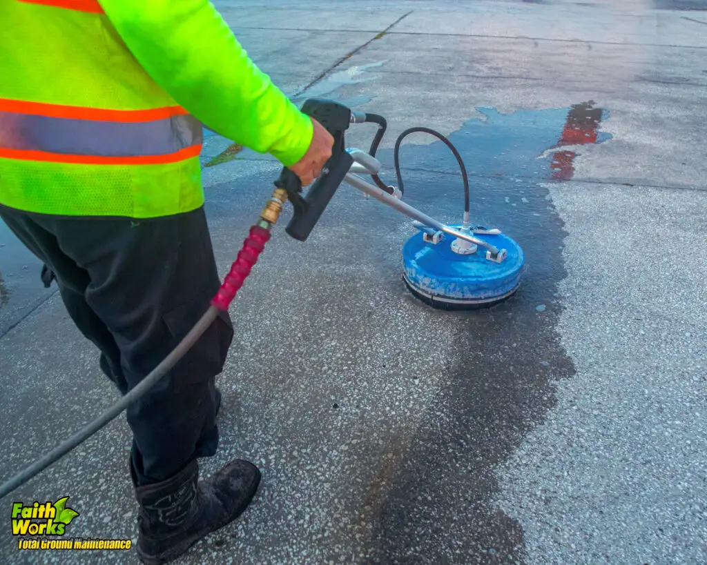 Pressure washing services in Cental Florida