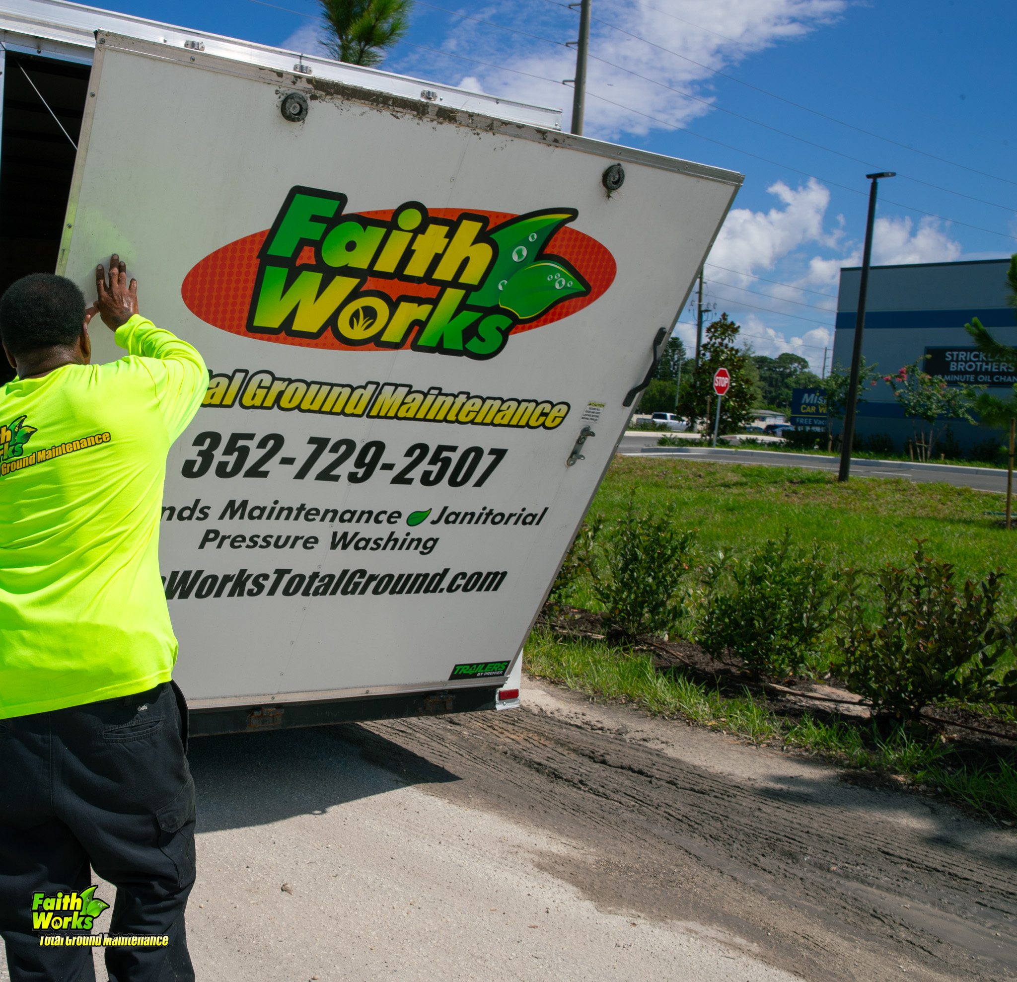 Faithworks grounds maintenance crew serving commercial properties in Palatka Florida